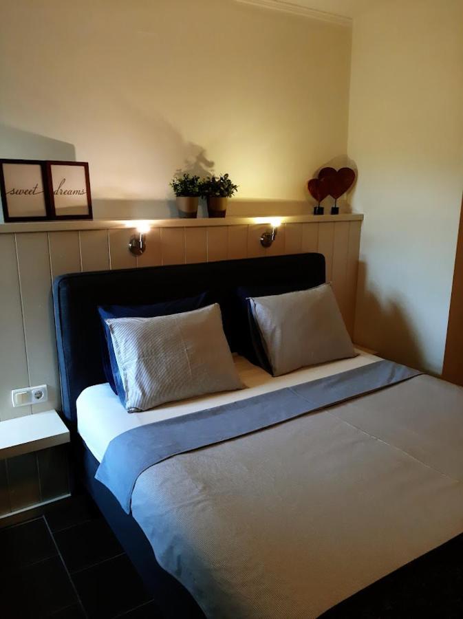 Tisza - Panzio Bed & Breakfast Tiszaderzs